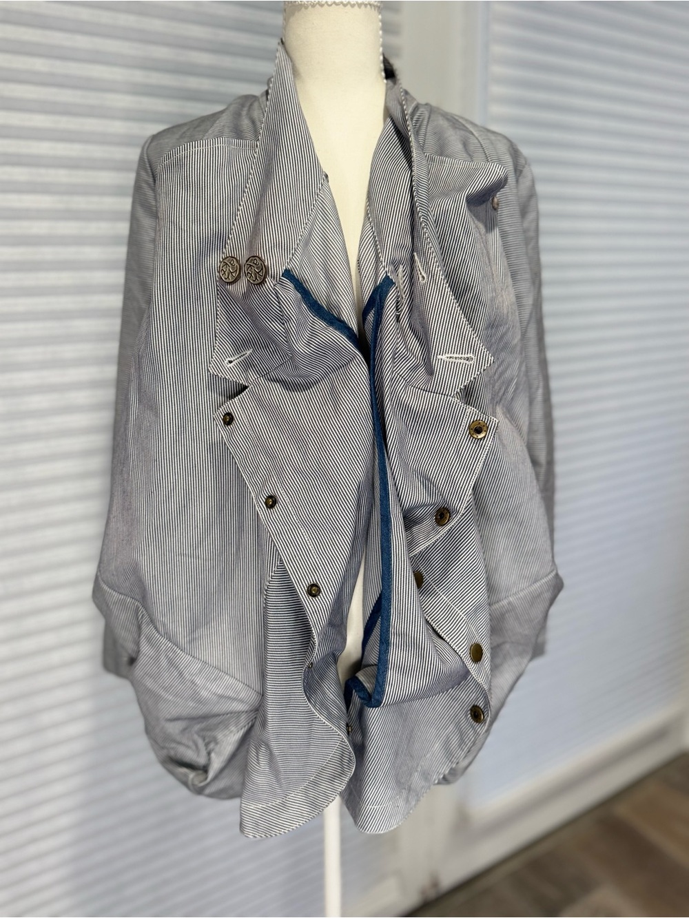 Artka Light Gray Pinstripe Women's Blazer Jacket 0598